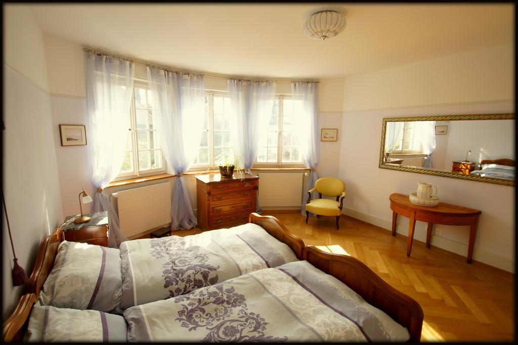 Chambre Lits Jumeaux avec Salle de Bains Privative Séparée